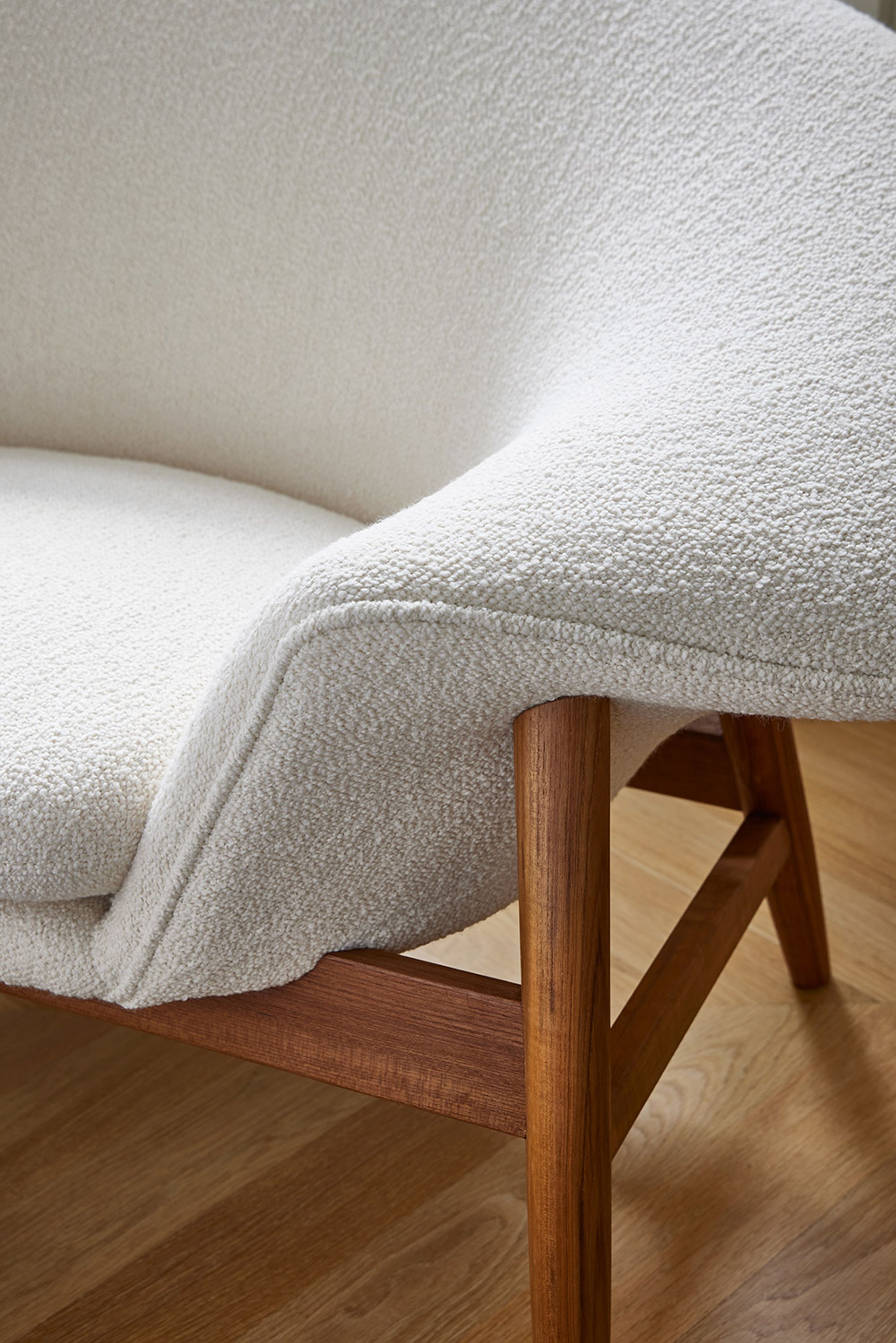 Warm Nordic - Fauteuil - Fried Egg Chair / Oiled Teak - Vitoria (Cognac)