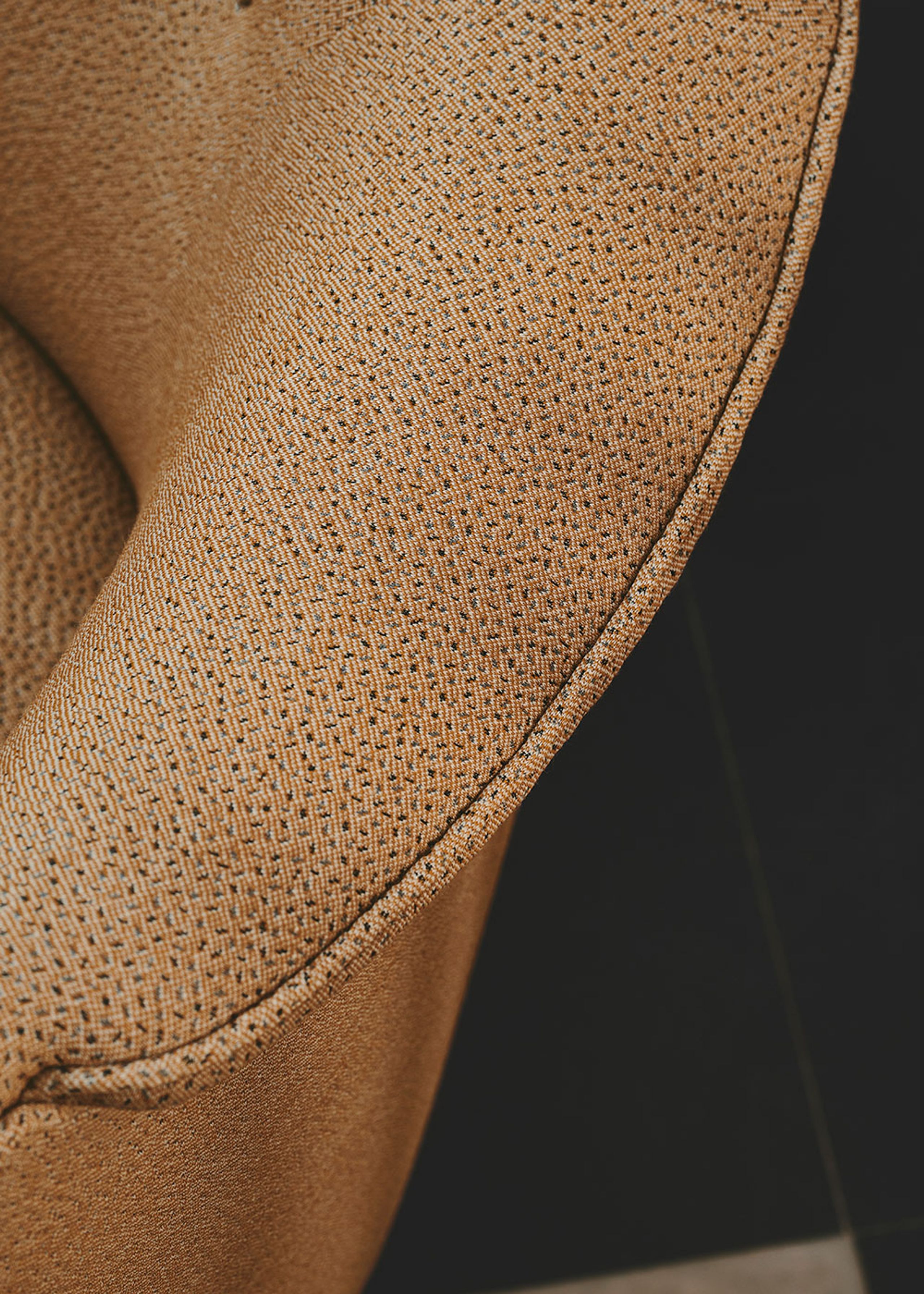 Warm Nordic - Chaise lounge - Cocktail Lounge Chair - Hallingdal 220 (Light Brown)