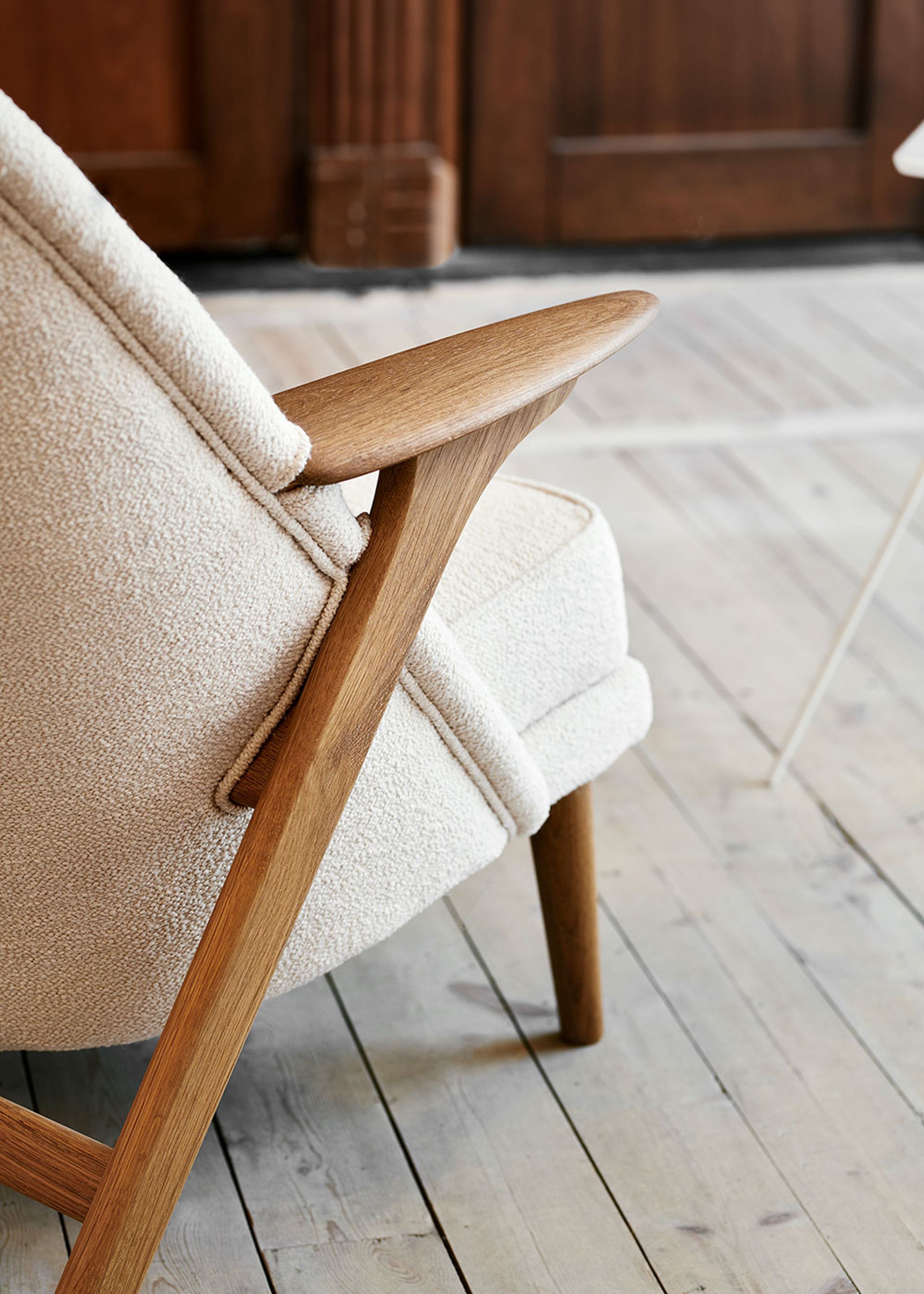 Warm Nordic - Loungesessel - Wingman Lounge Chair - Barnum 02 (Sandy)