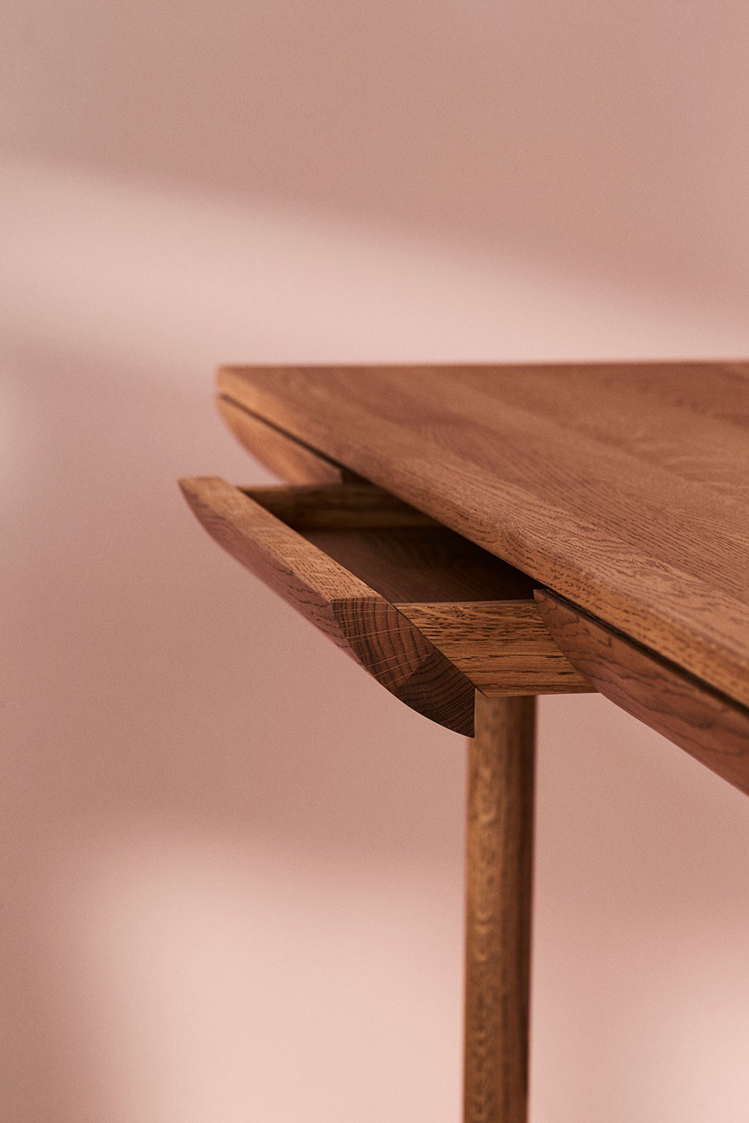 Warm Nordic - Skrivebord - Rúna Table / 130 - Teak Oiled Oak