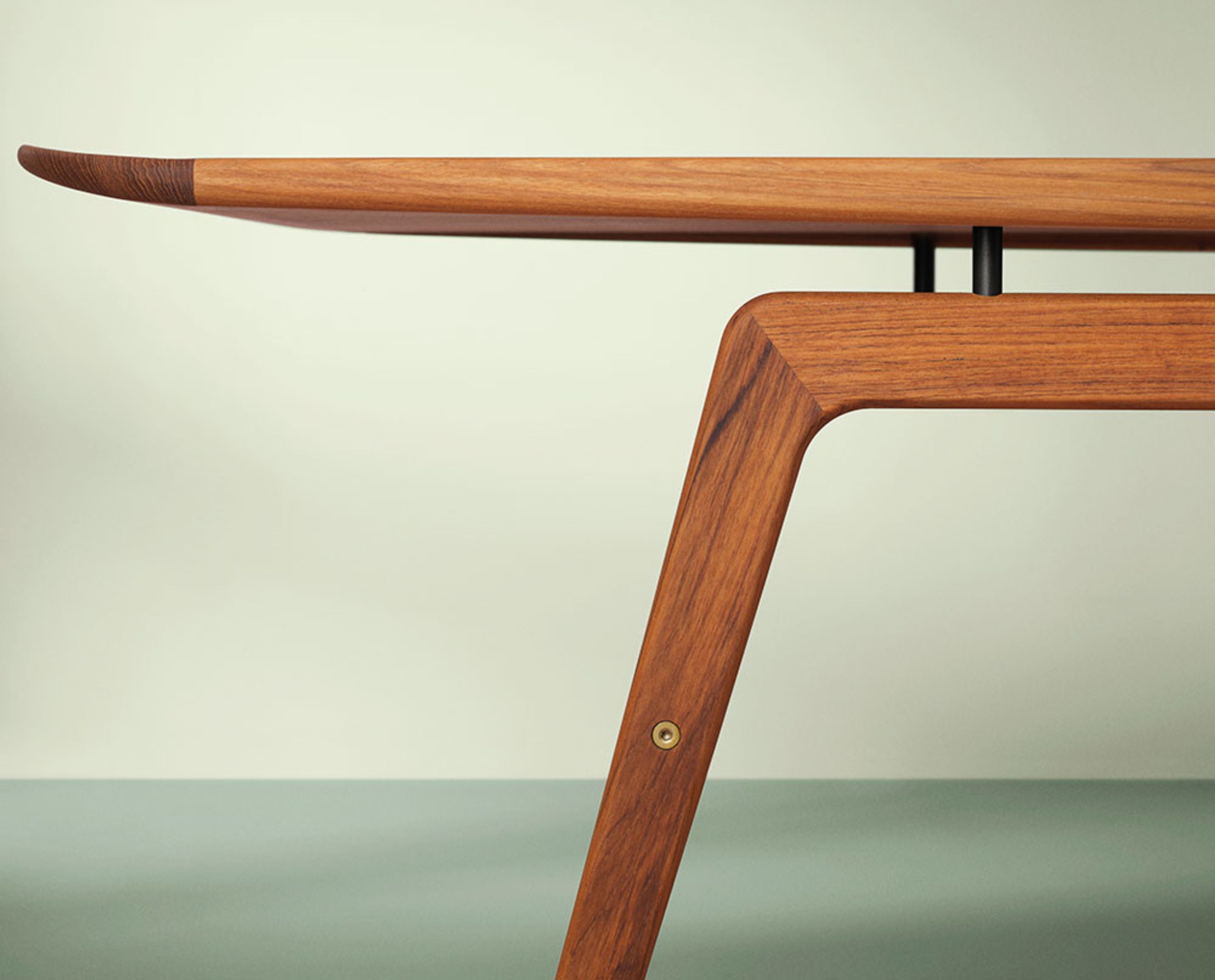 Warm Nordic - Sofabord - Surfboard Table - Oiled Teak