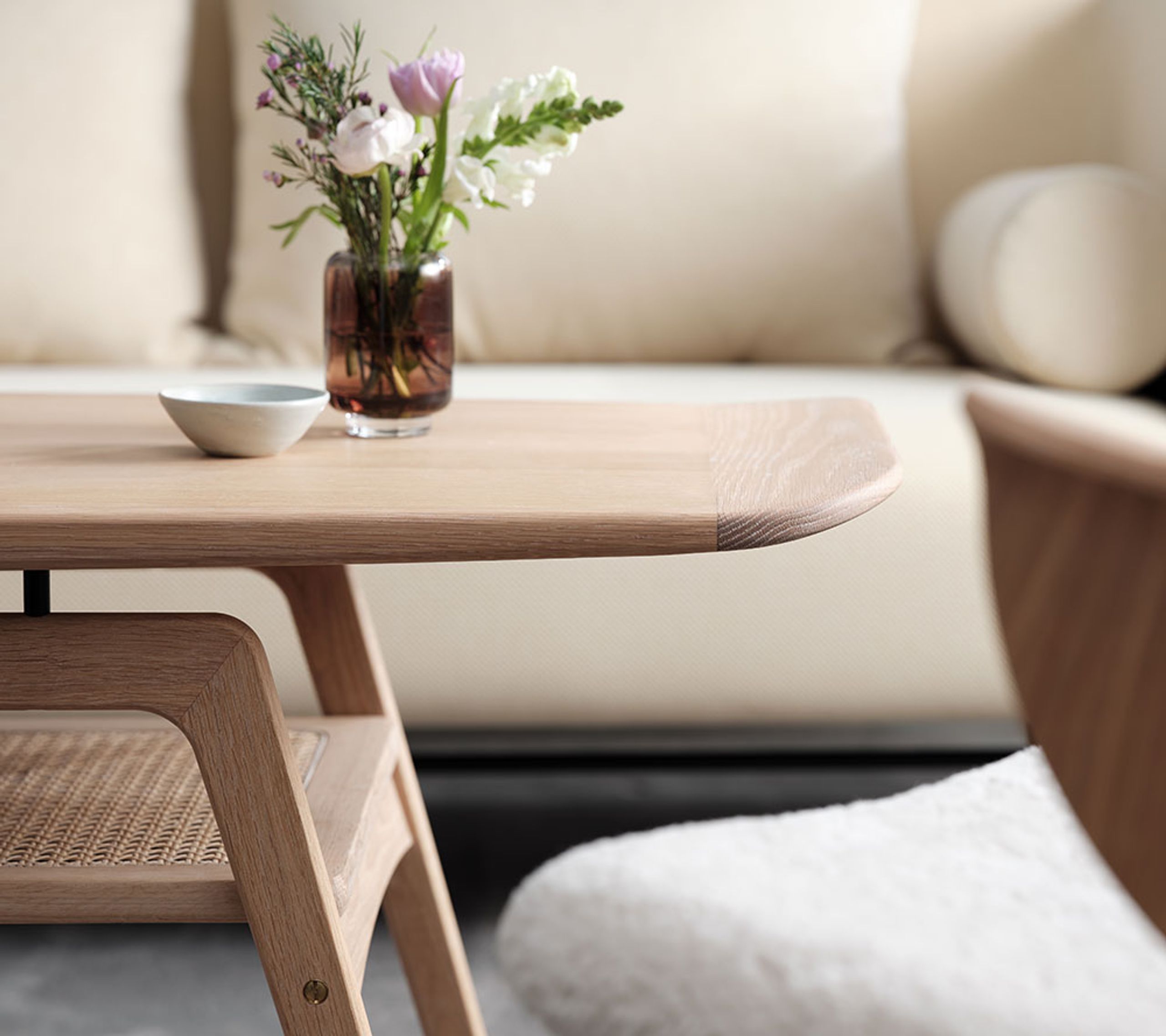 Warm Nordic - Tavolino da caffè - Surfboard Table - Oiled Teak w. French Cane