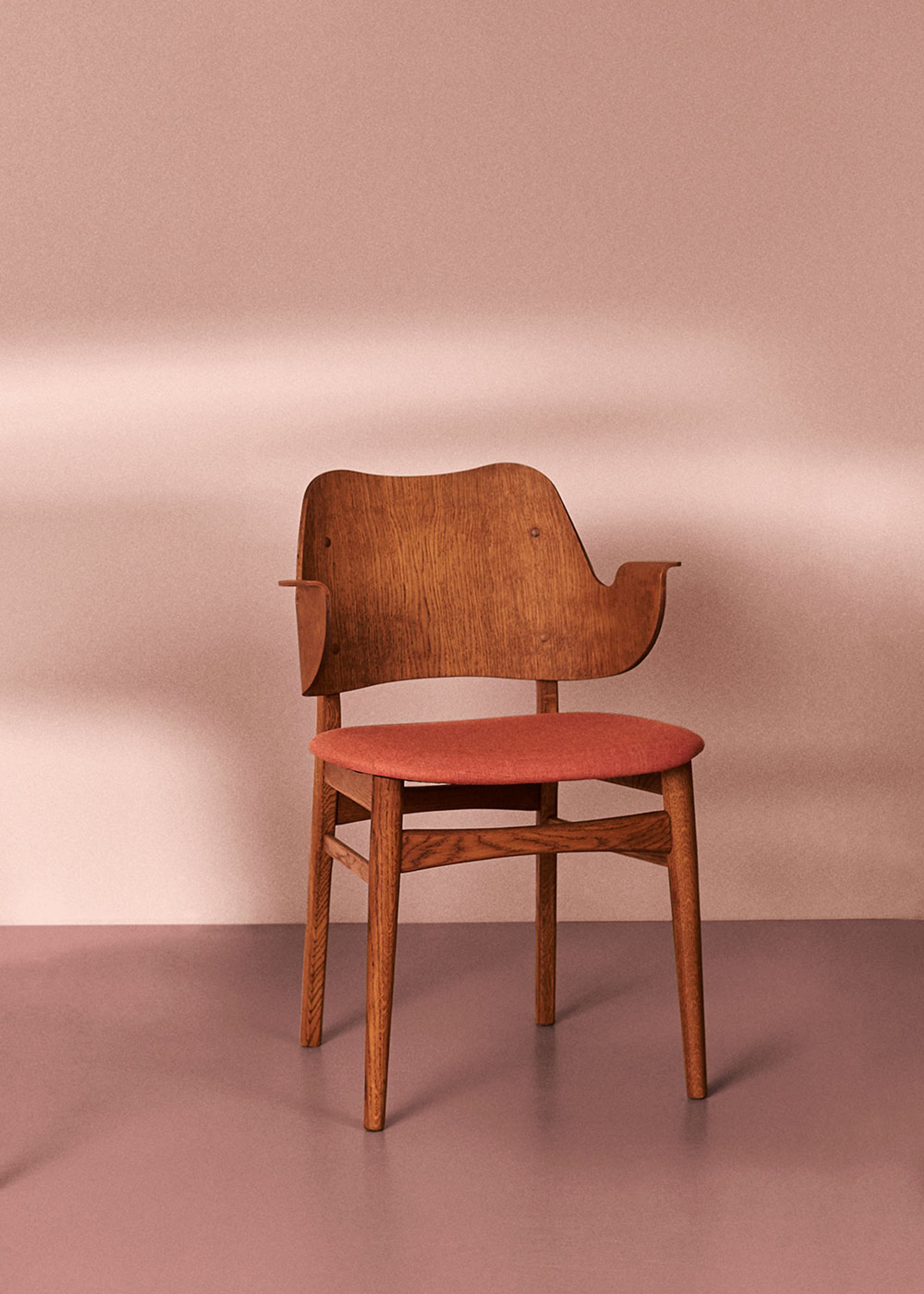 Warm Nordic - Chair - Gesture Chair / Teak Oiled Oak - Canvas 566 (Peachy Pink)