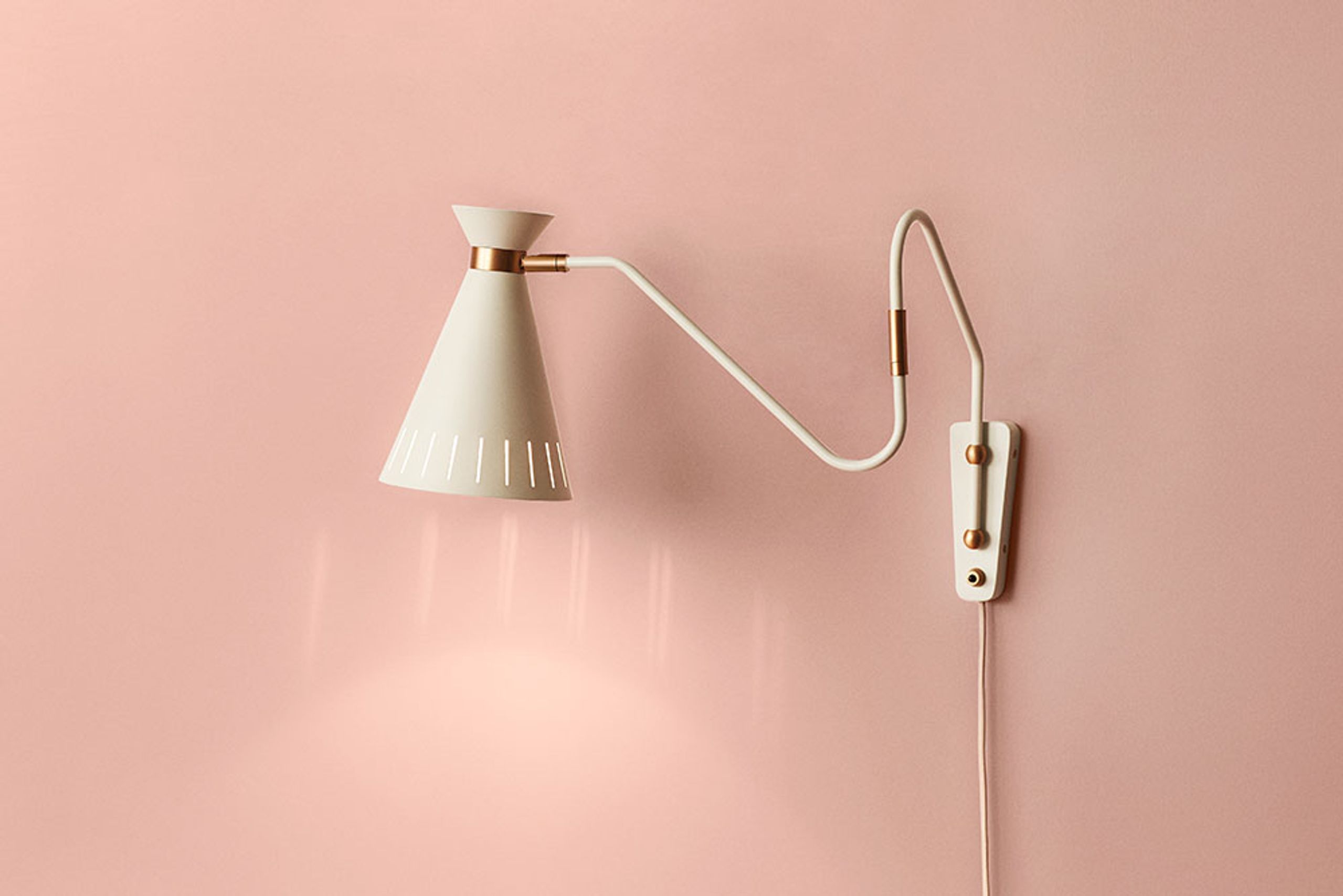 Warm Nordic - Væglampe - Cone / Wall Lamp - Warm White