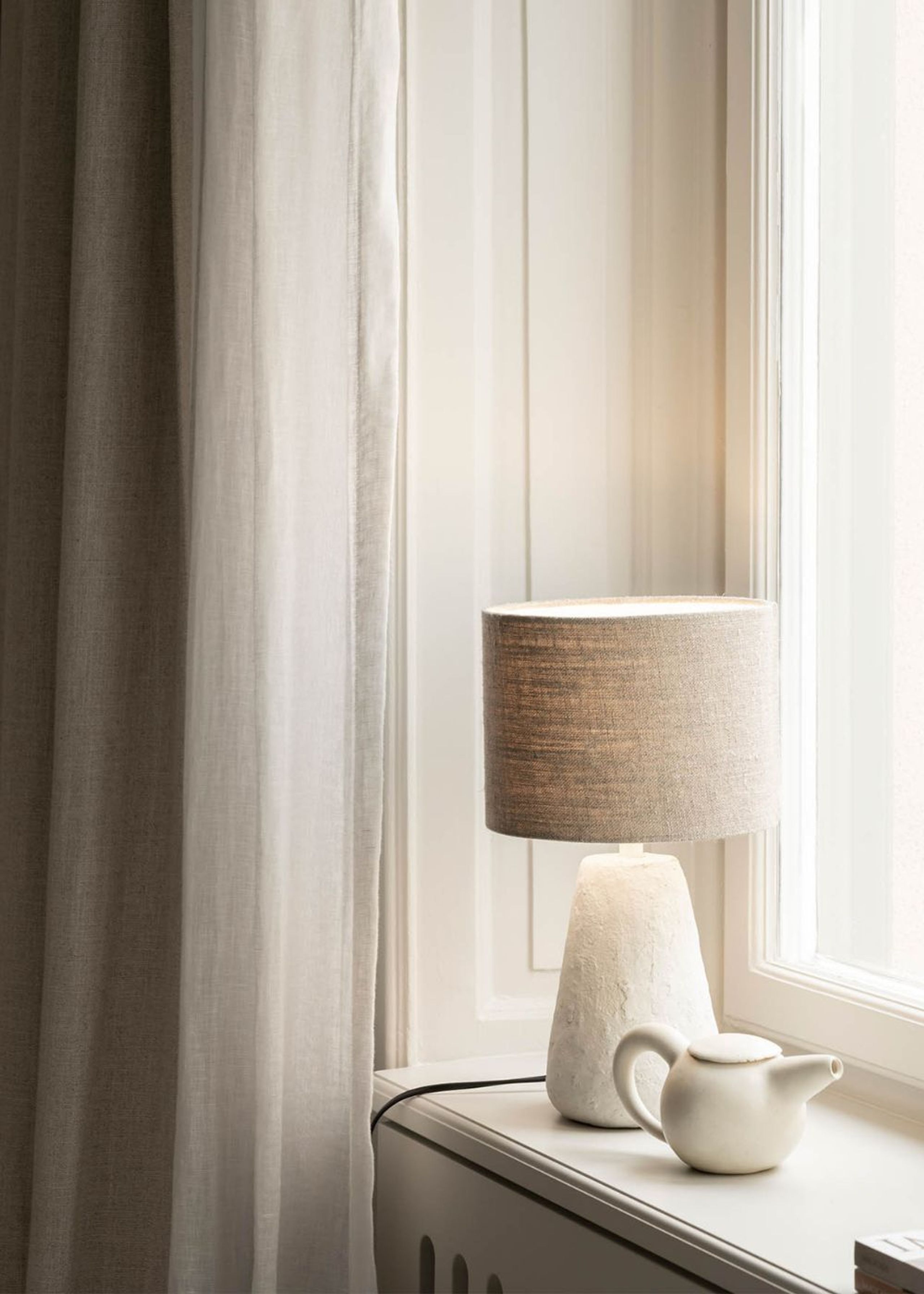 Watt & Veke - Lampada da tavolo - Cora - White/Natural