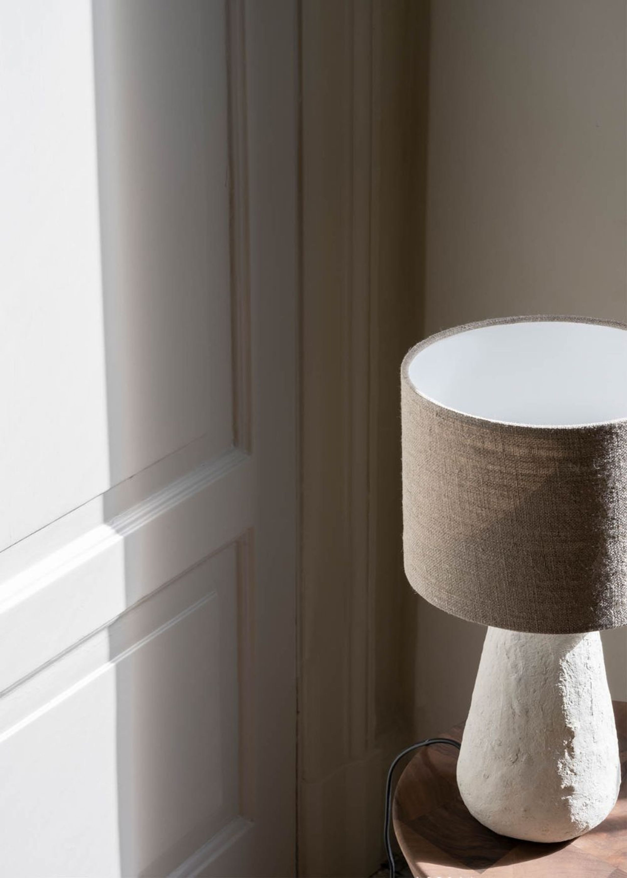 Watt & Veke - Lampada da tavolo - Cora - White/Natural