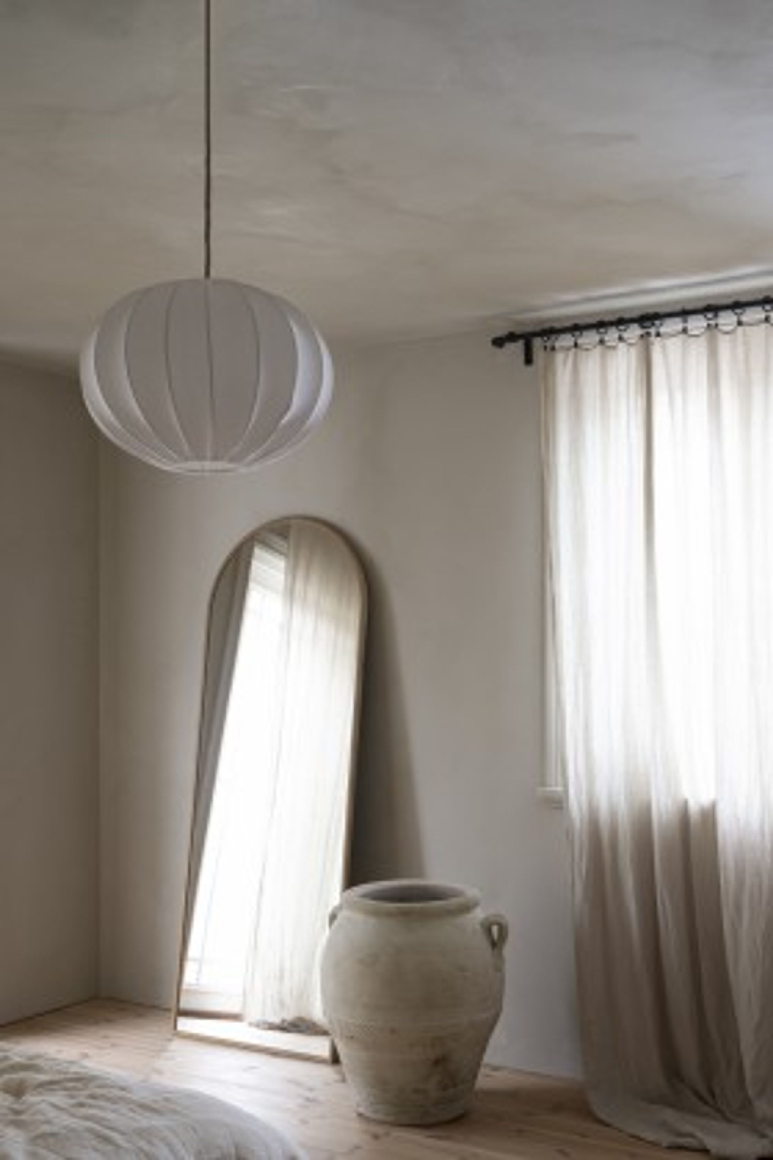 Watt & Veke - Závěsné svítidlo - Boll Oval Cotton Jersey - White - Small