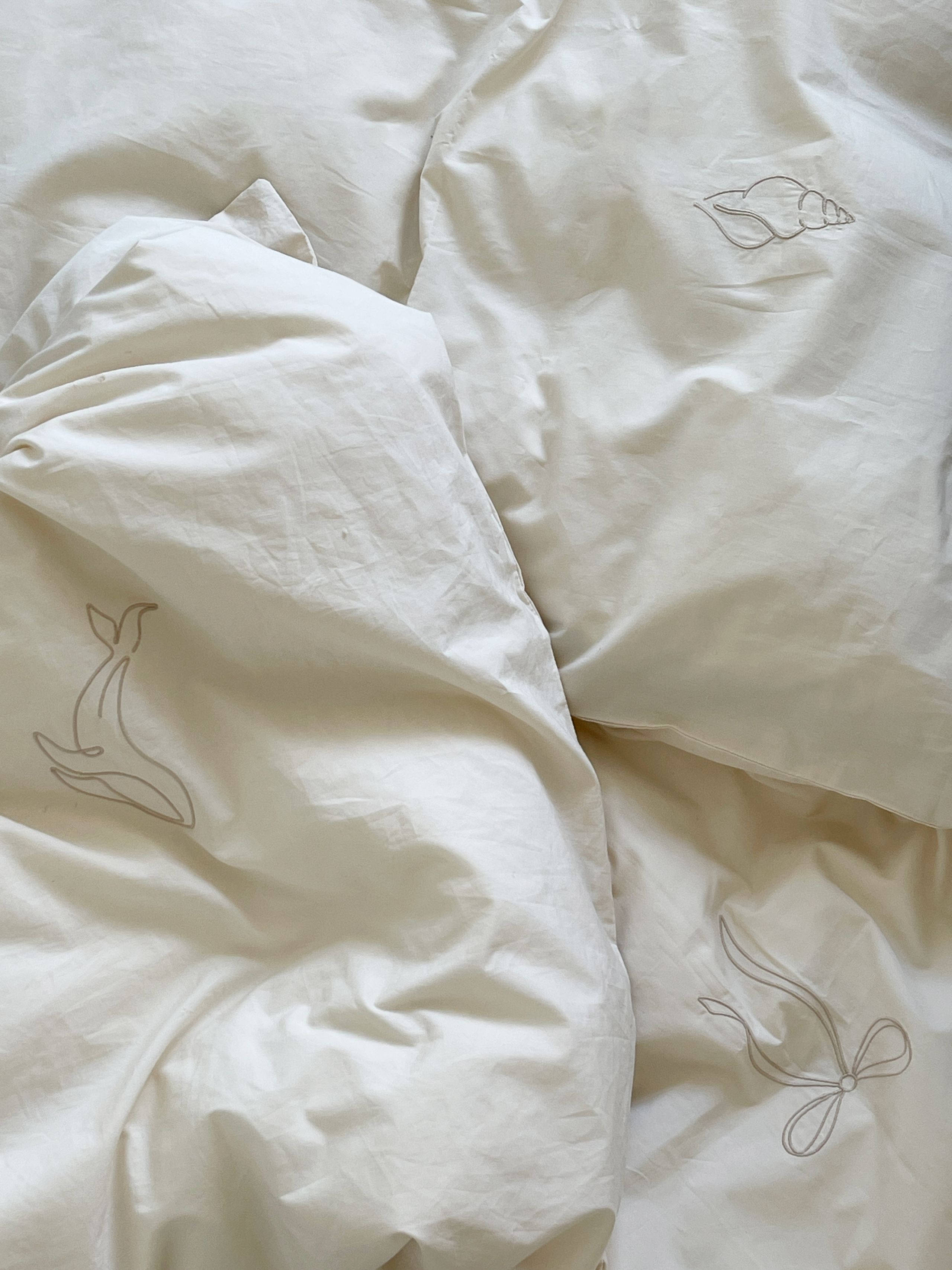 We Are Bitte - Børnesengetøj - Baby Sengetøj - Oat Hval