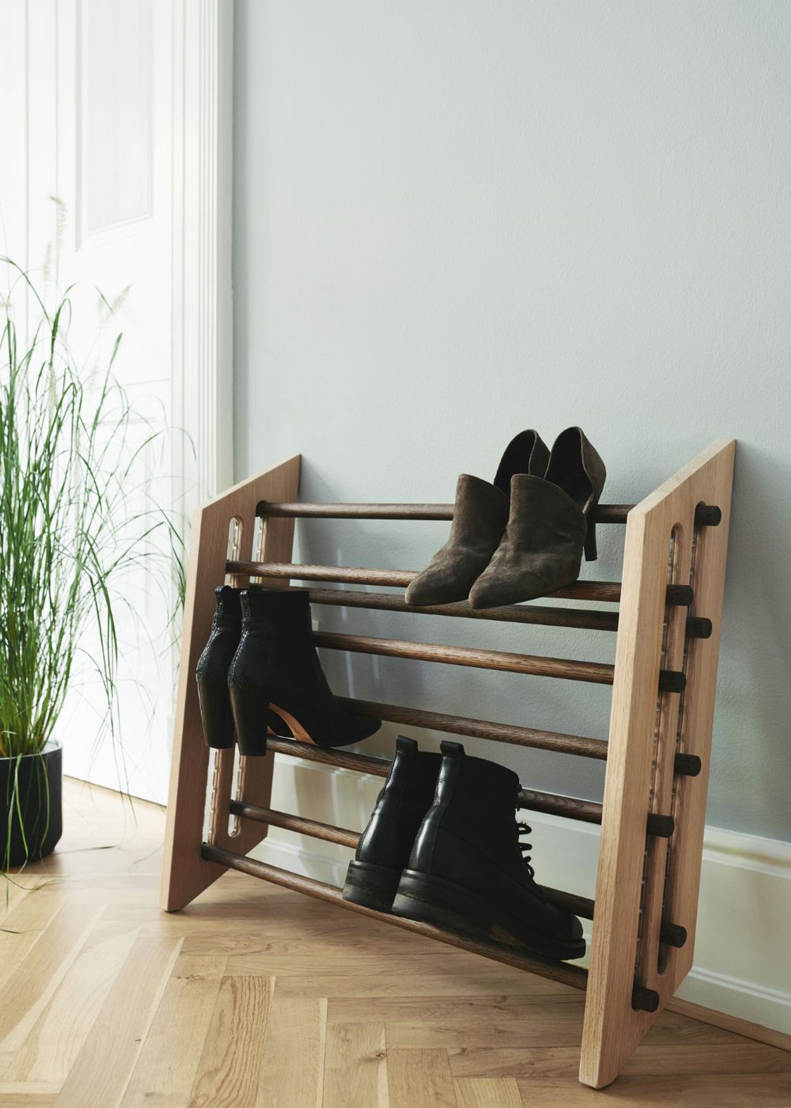 WeDoWood - Shoe Rack - Moodstand - Light and dark Oak - Large