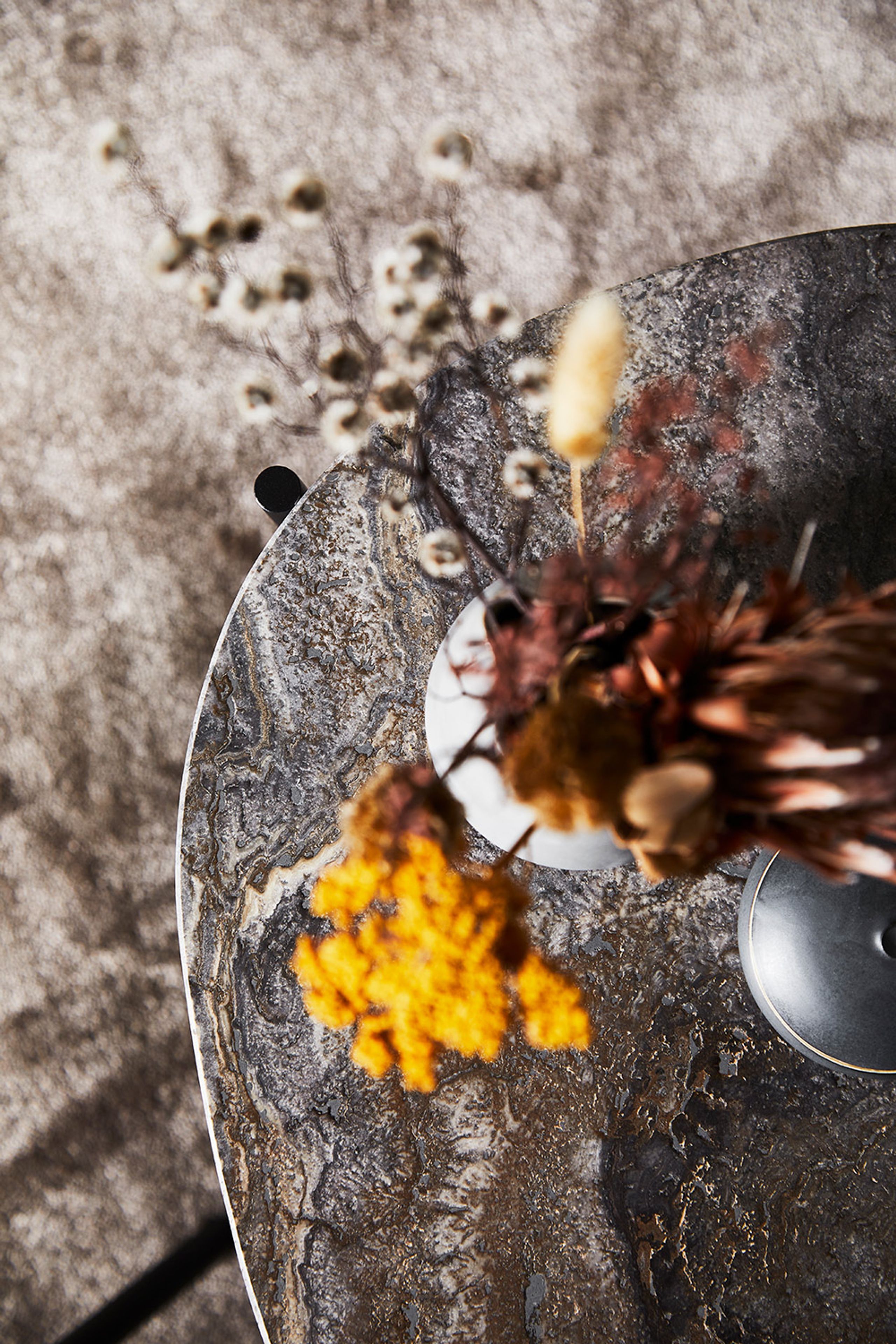 Woud - Table - La Terra occasional table - Ivory Travertine - Medium