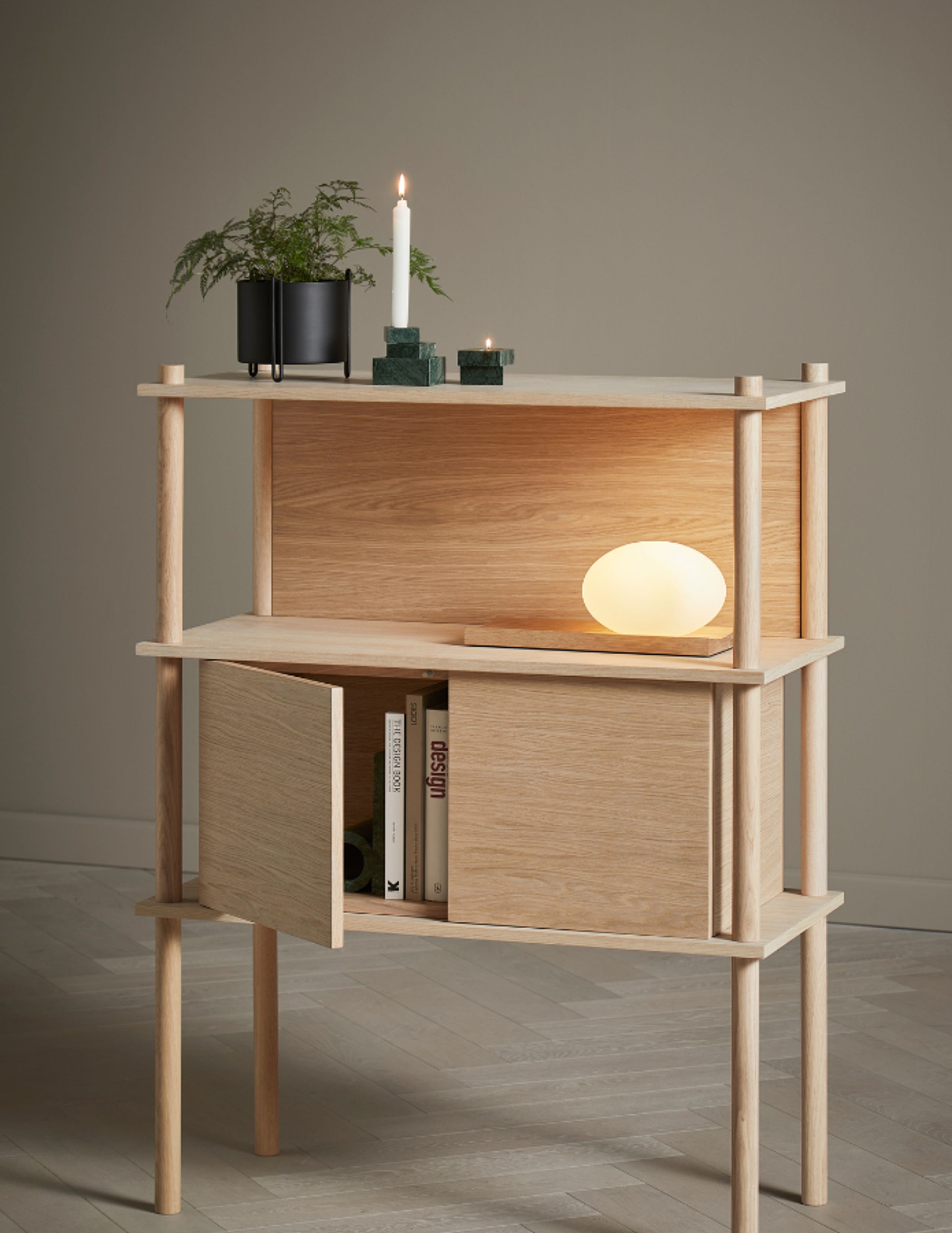 Woud - Hylde - Elevate Back Panel - Black Painted Oak Veneer - Medium