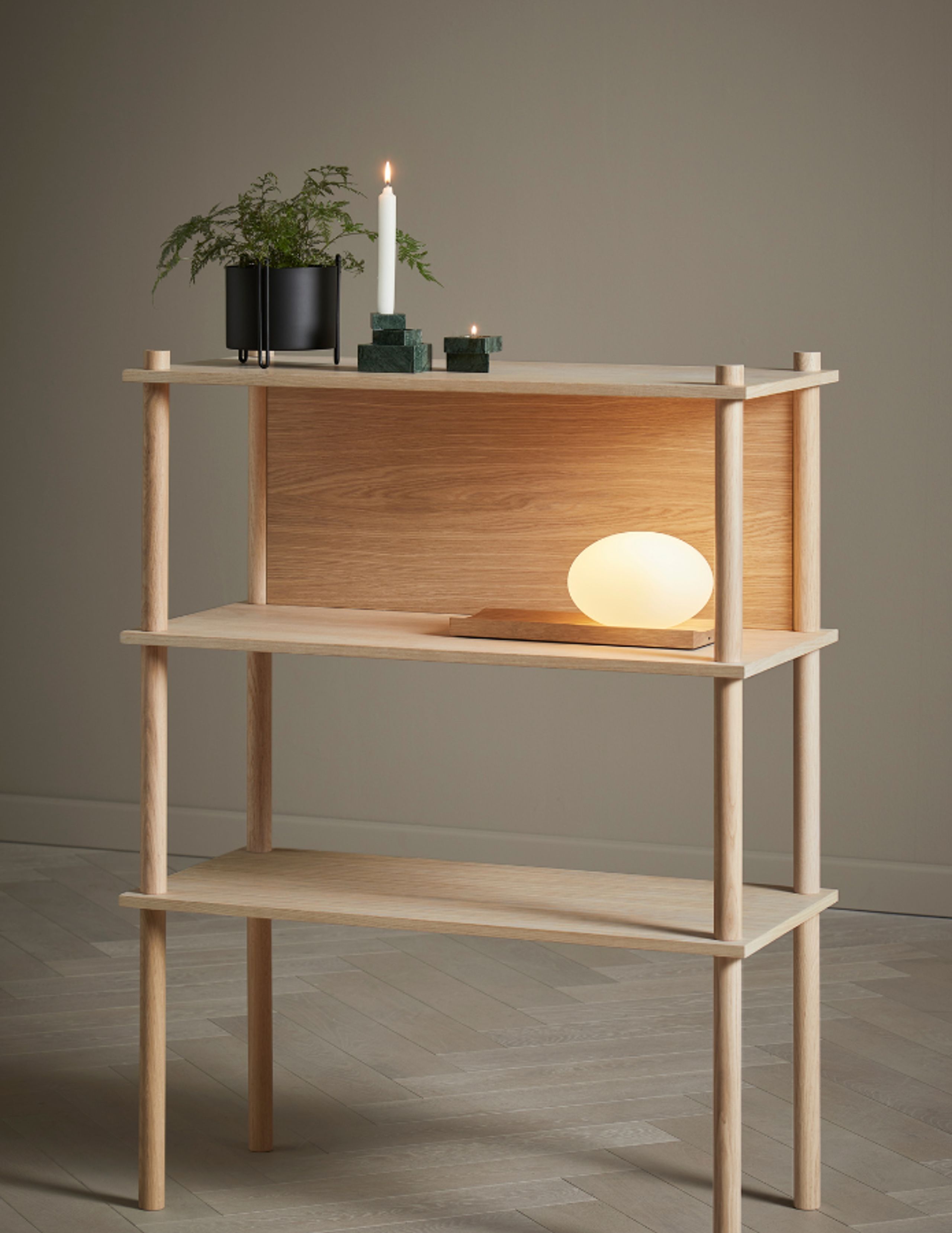 Woud - Hylde - Elevate Back Panel - Black Painted Oak Veneer - Medium