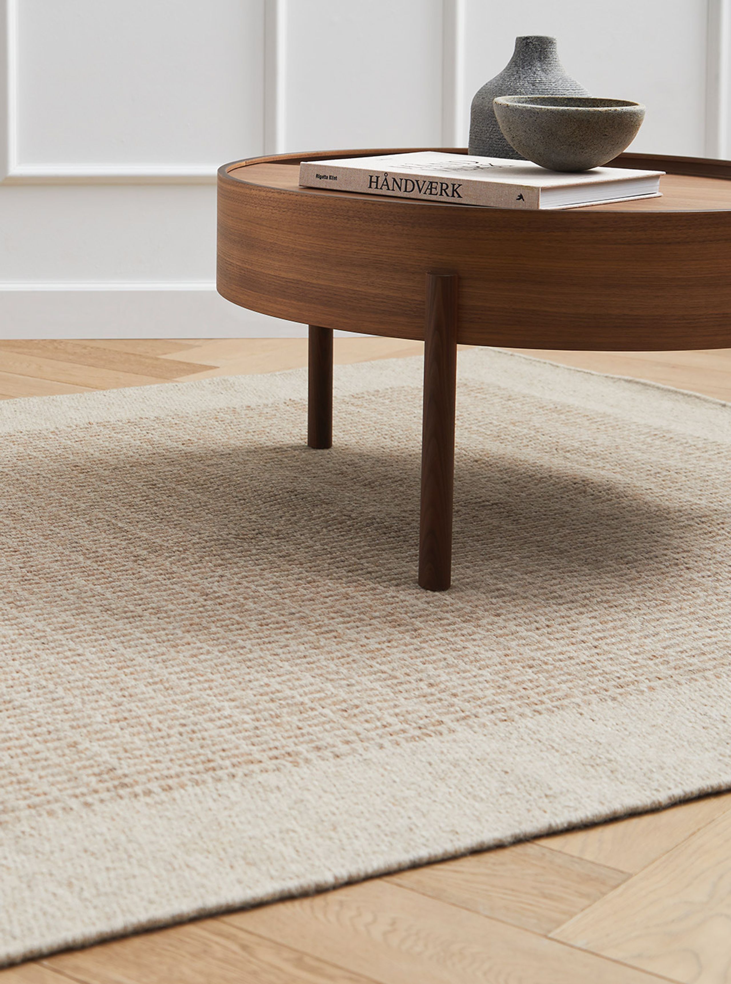 Woud - Table basse - Arc Side and Coffee Table - Walnut - Side Table