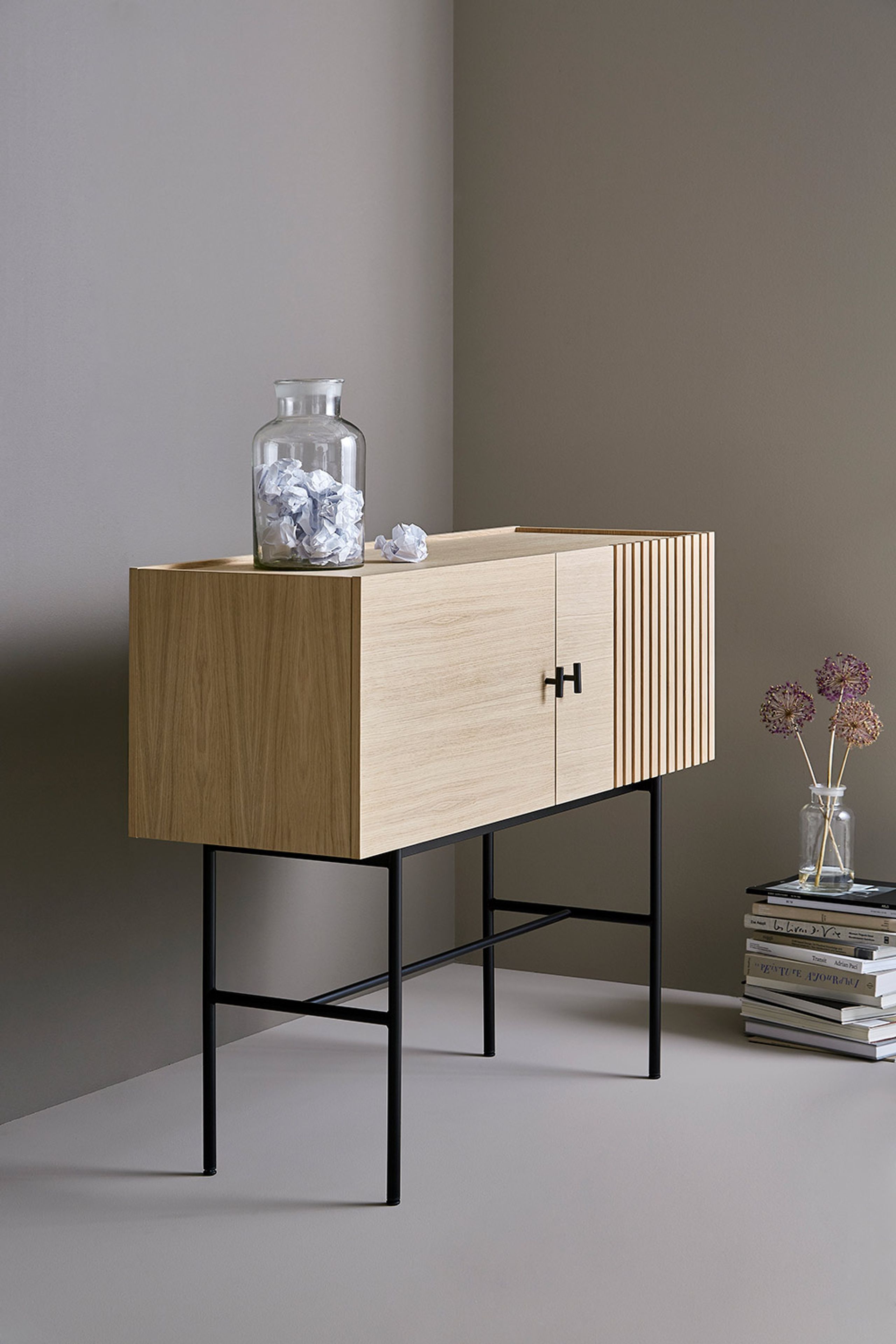 Woud - Aparador - Array sideboards - 80 cm / White pigmented Oak w. Black legs