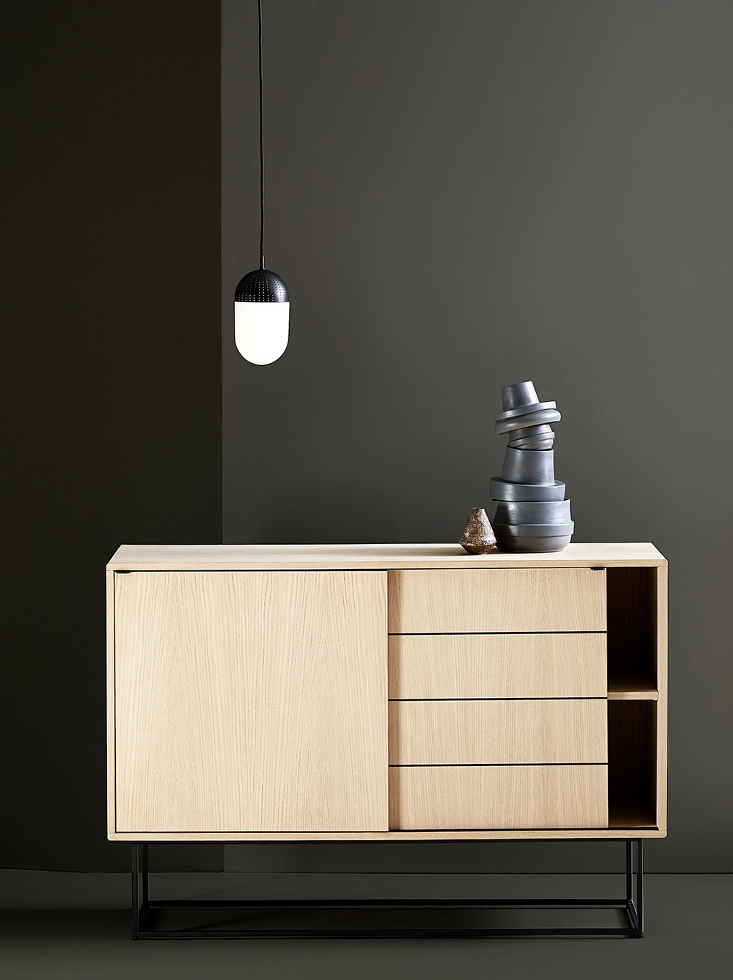 Woud - Skænk - Virka Sideboard - Sortmalet Egefiner - Lav