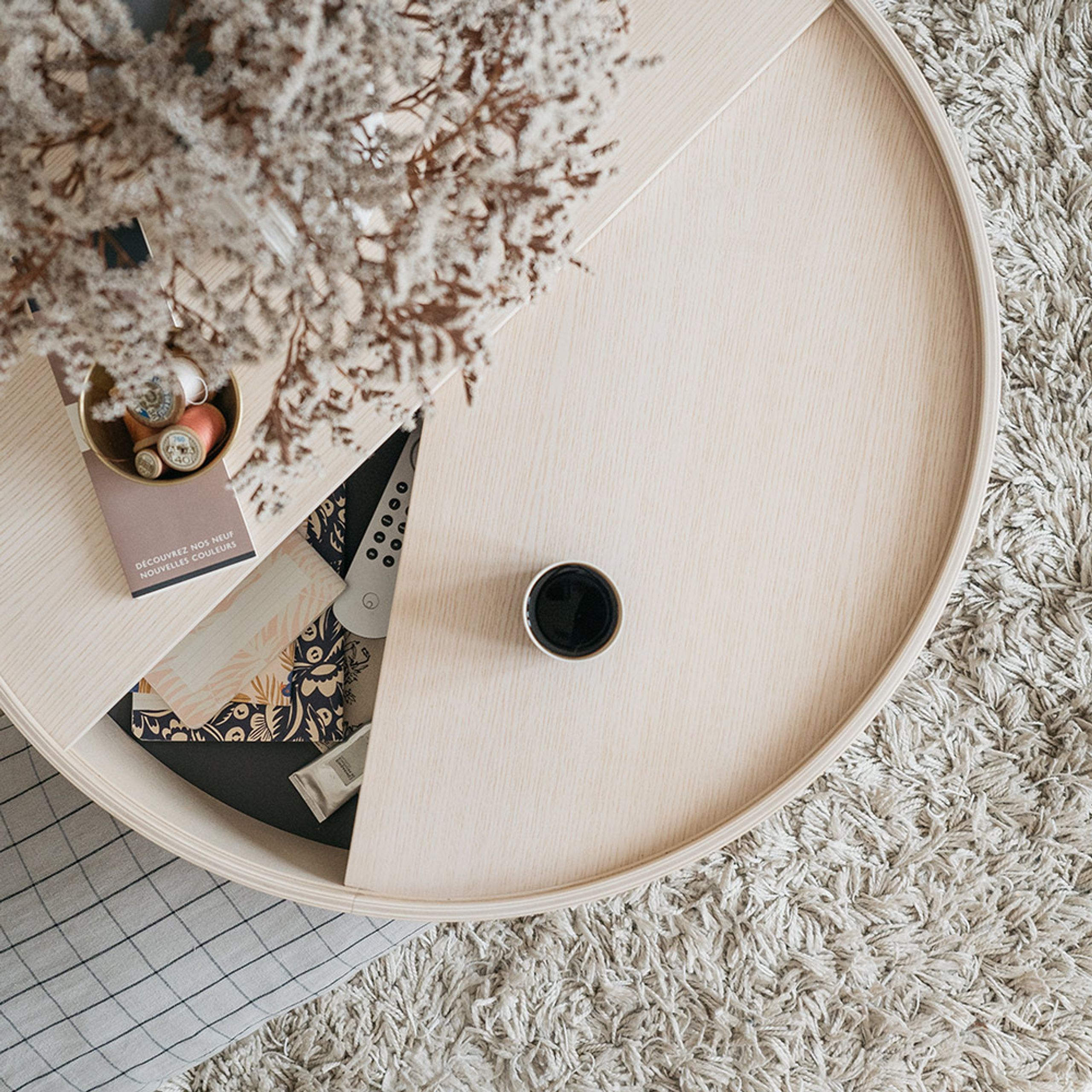 Woud - Houpací křeslo - Arc Side and Coffee Table - White Pigmenteret Ash - Coffee Table