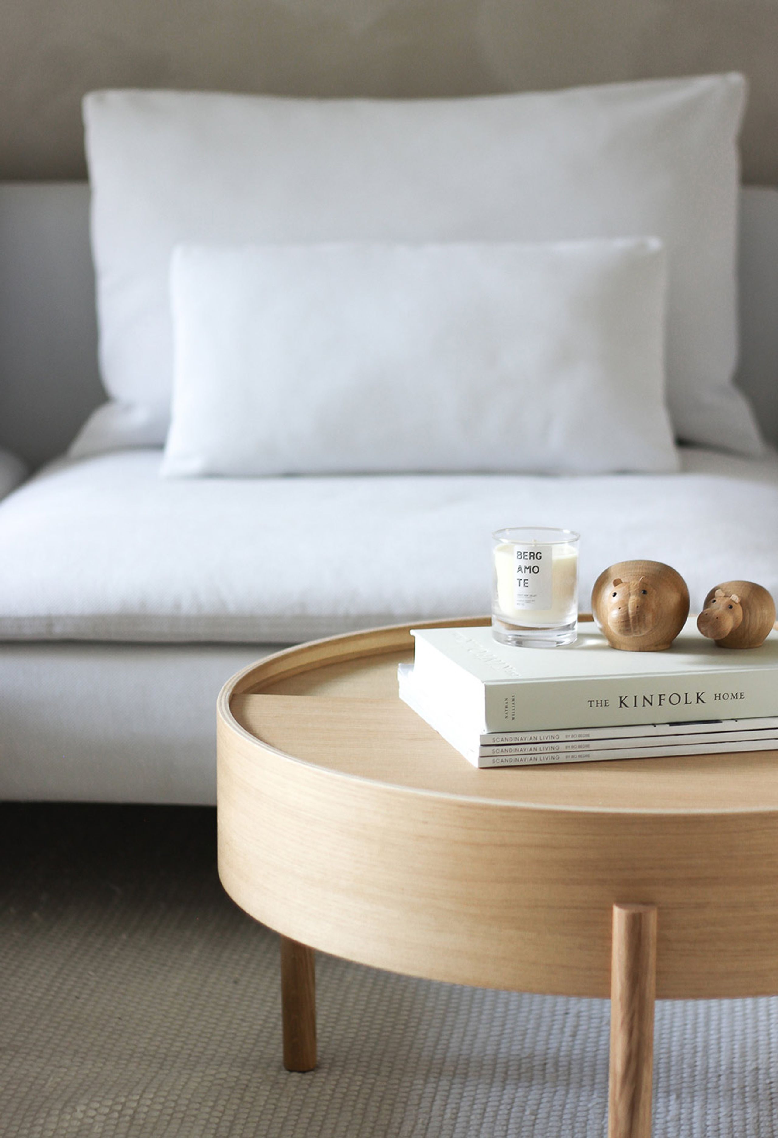 Woud - Houpací křeslo - Arc Side and Coffee Table - White Pigmenteret Ash - Coffee Table