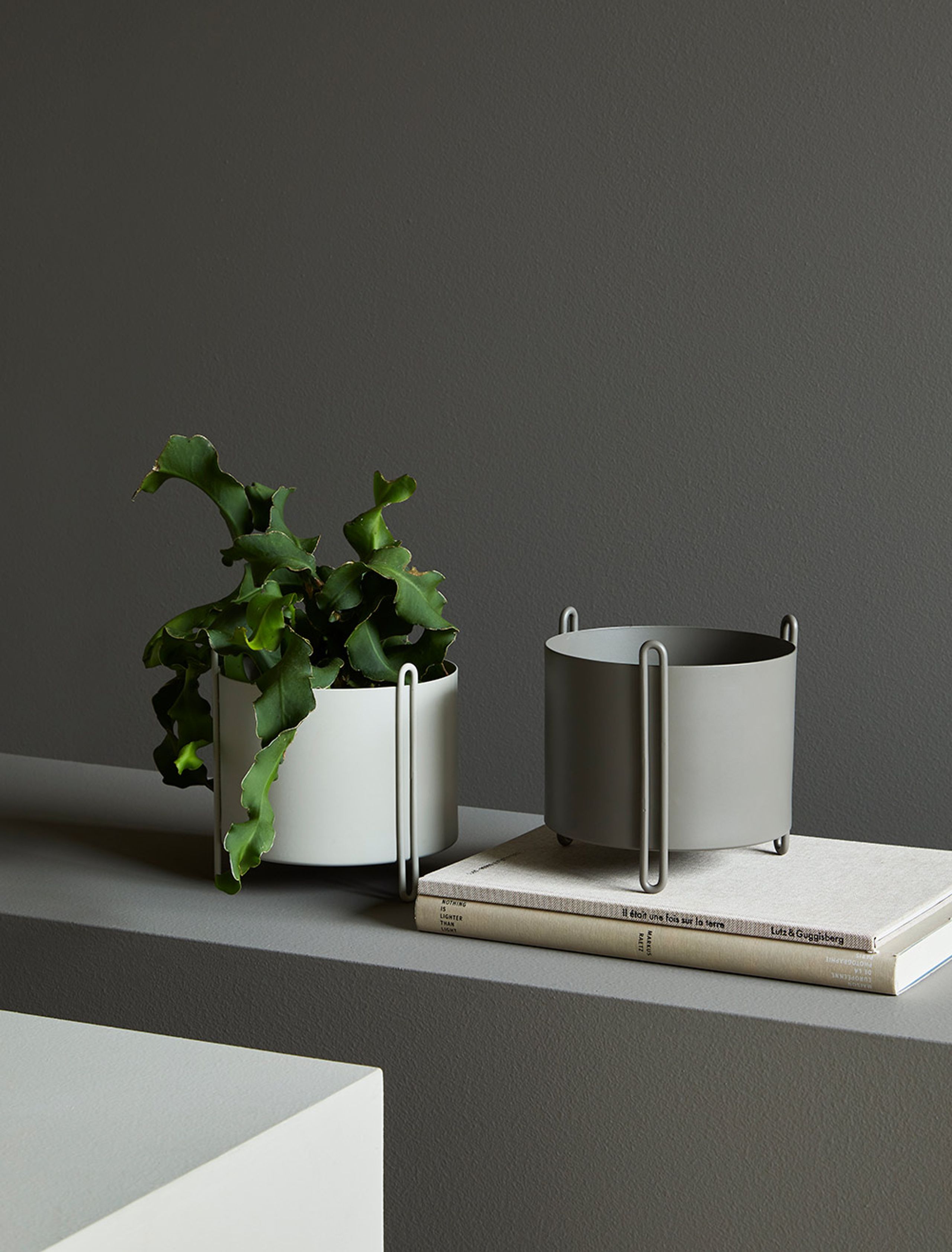 Woud - Pot de fleurs - Pidestall Flowerpot - Light Grey