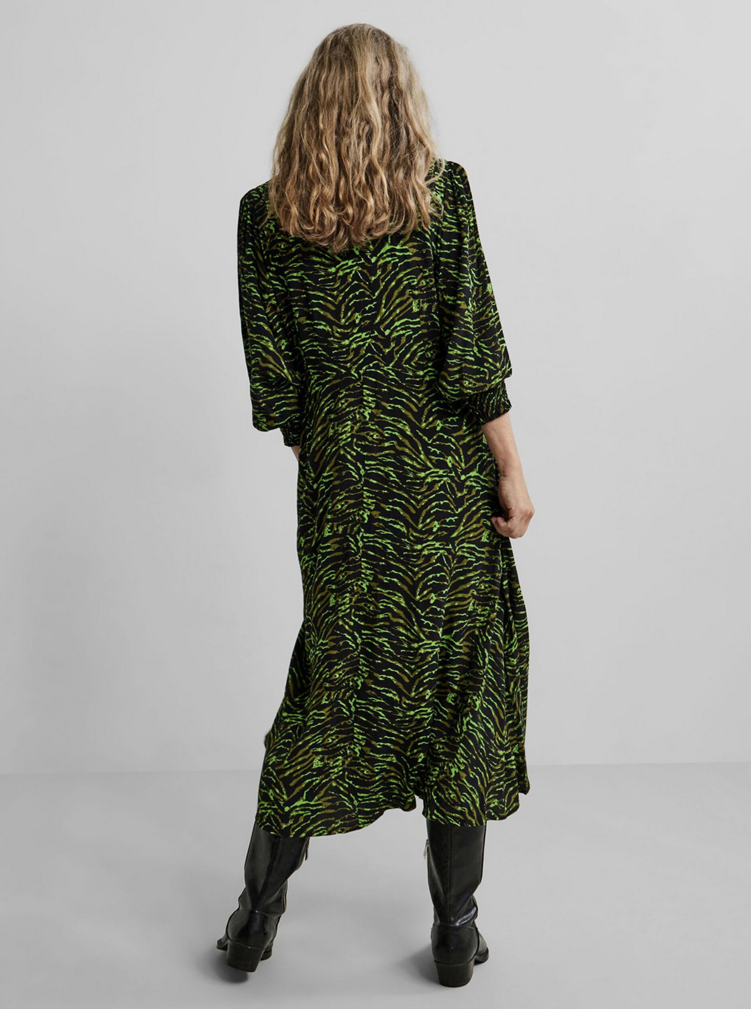 Y.A.S - Kjole - YASJasminni LS Midi Shirt Dress - Black