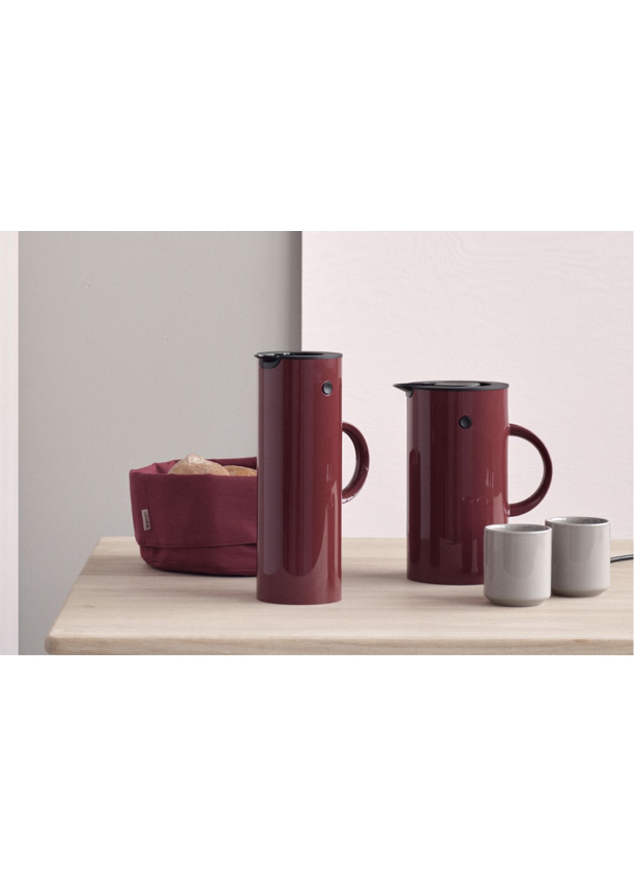 LA CAFETIERE Cafetière of plastique et verre