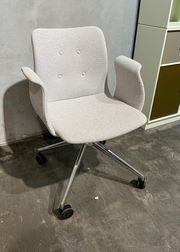 Offwhite Grain 60320 - Chrome with wheels - Display model