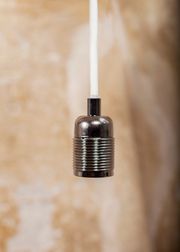 Black Chrome/White Cable (Uitverkocht)