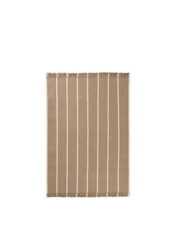Ferm Living - - Calm Kelim Rug - - 140 x 200 - Dark Sand/Off-white