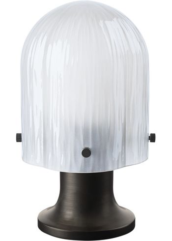 GUBI - Trådløs lampe - Seine Portable Lamp - Antique Brass / White